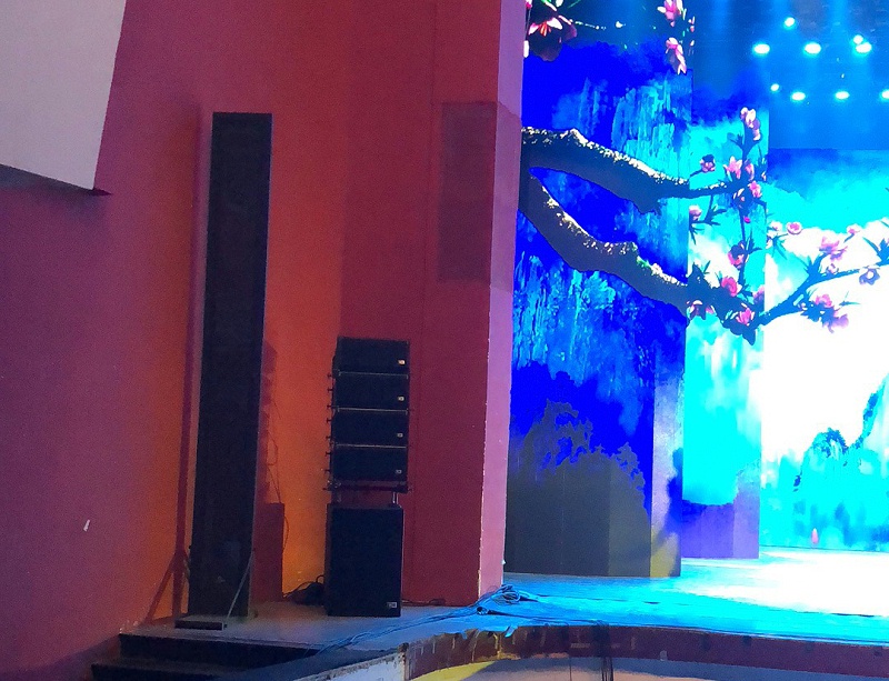 反差国产在线观看设备在舞台演出中的应用：探讨其对演出质量的提升