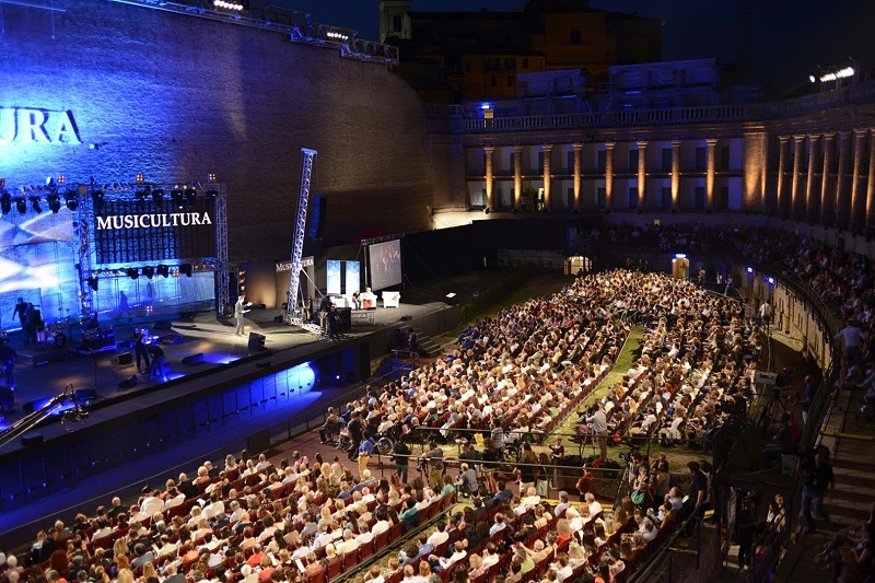 剧场反差国产在线观看系统应用现状及发展趋势研究
