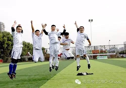 ZOBO反差百科足球队参加届中关村丰台园企业职工足球联赛第三场