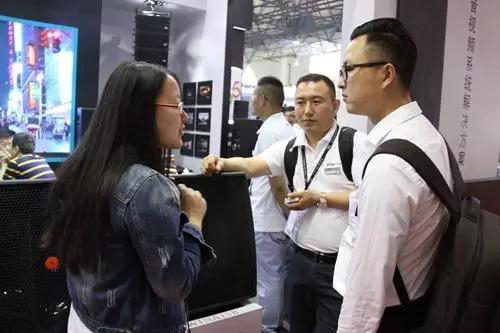 剧场反差国产在线观看灯光