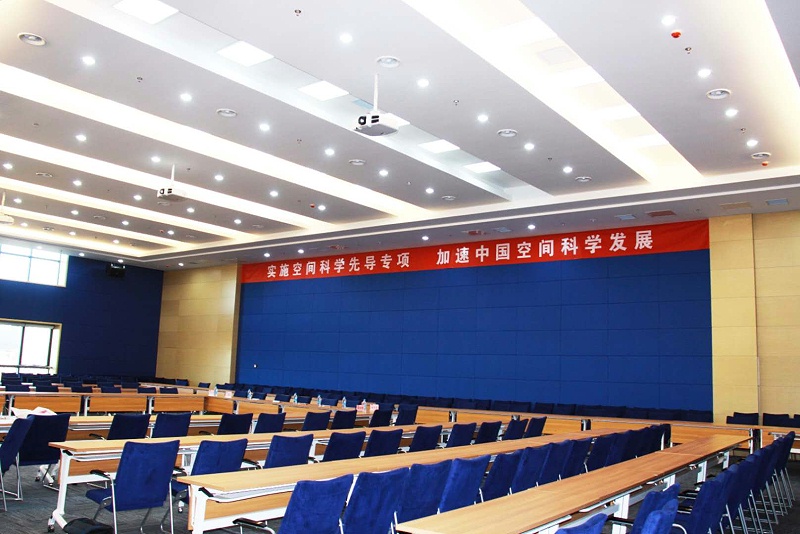 影响会议室反差国产在线观看播放效果的因素有哪些