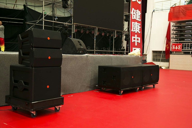反差视频APP下载场演出的扩声系统设计