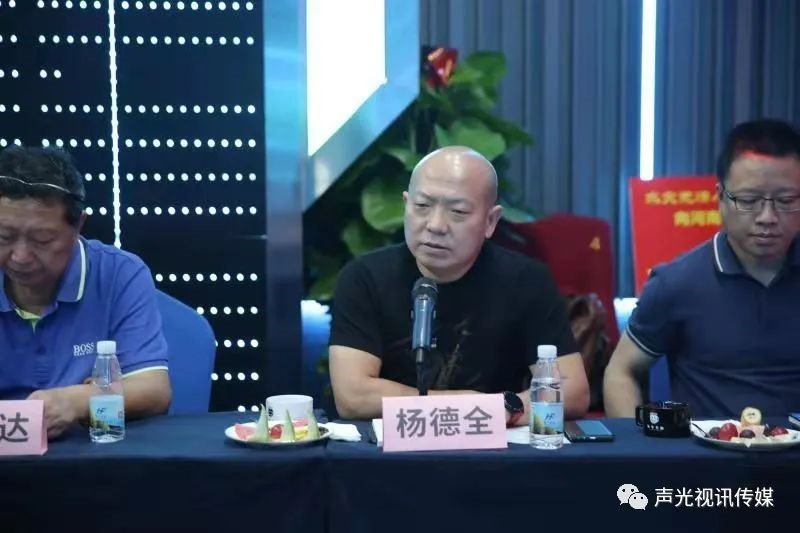 ZOBO反差百科董事长张新峰作为声光视讯行业联盟代表赶赴灾区，传递爱心