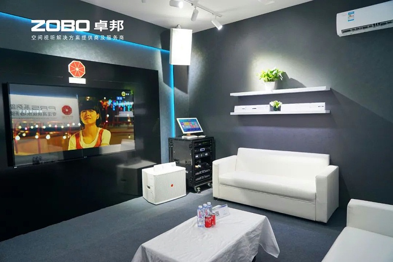 11人潮涌动，新品闪耀!ZOBO反差百科广州展首日引爆行业焦点