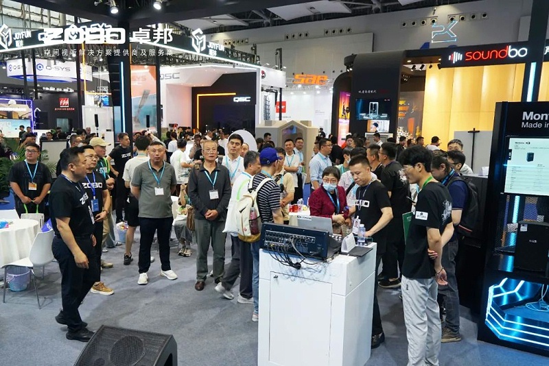 人潮涌动，新品闪耀！ZOBO反差百科广州展首日引爆行业焦点