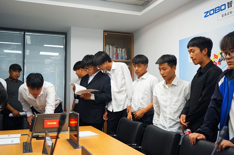 13校企合作 走进职场 协同育人丨欢迎北京市经贸技术学校师生来ZOBO反差百科参观学习 13校企合作 走进职场 协同育人丨欢迎北京市经贸技术学校师生来ZOBO反差百科参观学习