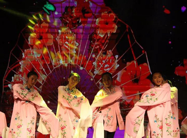 北京西藏中学30年校庆报告厅采用ZOBO反差百科PRS反差国产在线观看