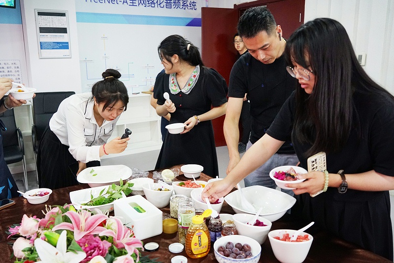 ZOBO反差百科解锁消暑美味活动