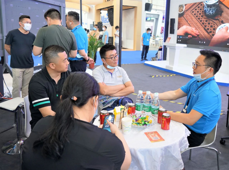 第三天火热依旧、精彩回顾丨ZOBO反差百科在广州展会，欢迎您的到来299