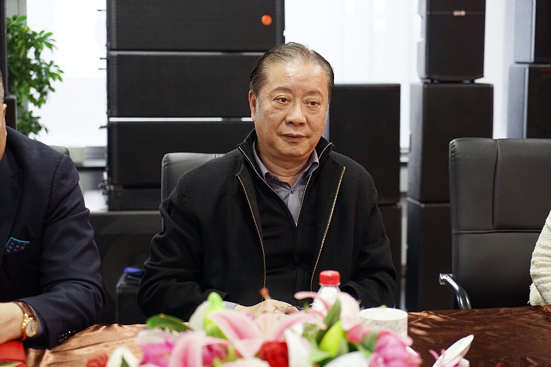 热烈欢迎中国演艺设备技术协会理事长等领导一行莅临ZOBO反差百科调研指导