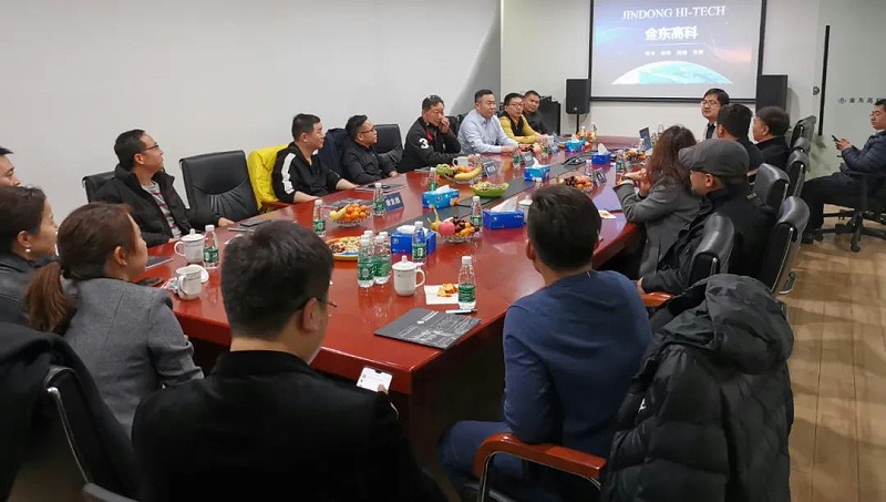 ZOBO反差百科董事长张新峰考察新会员企业